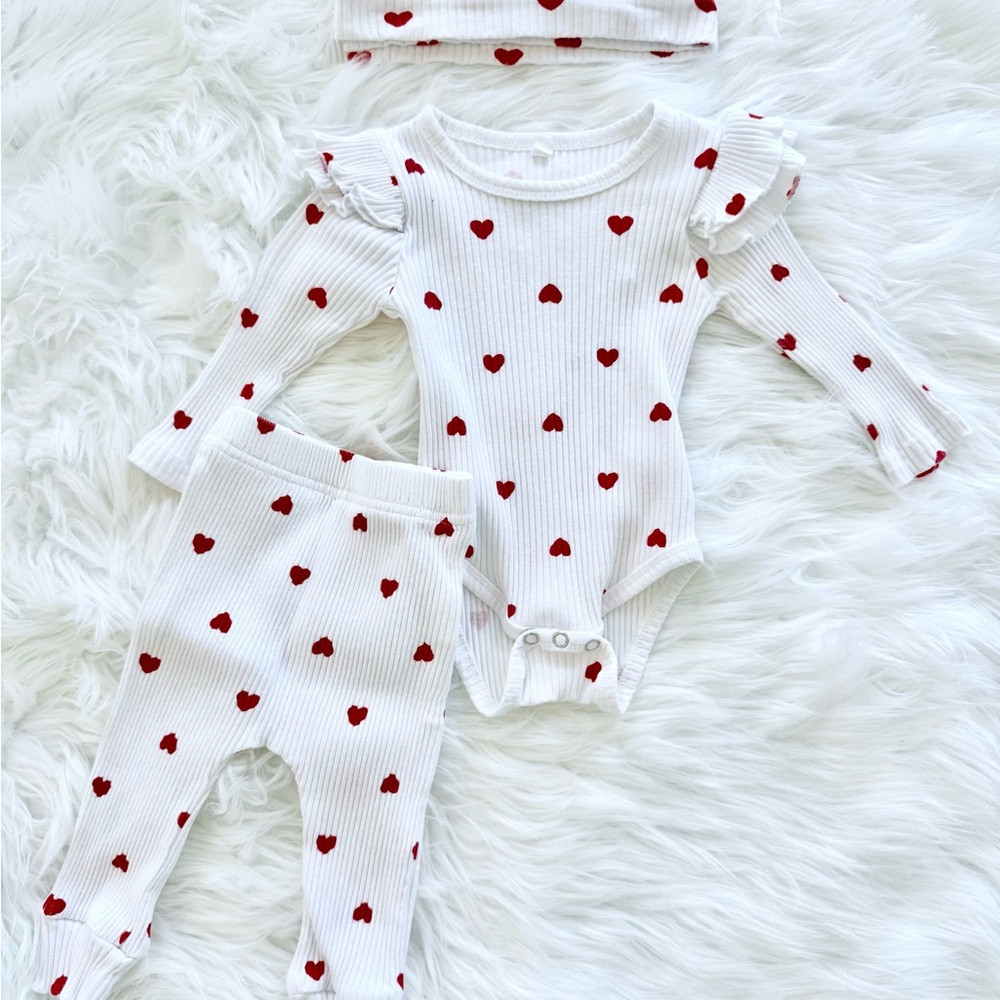 Adorable White and Red Heart 3 piece Set 0-3 months